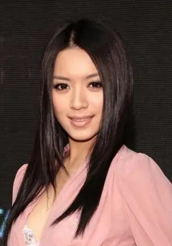 李妍憬